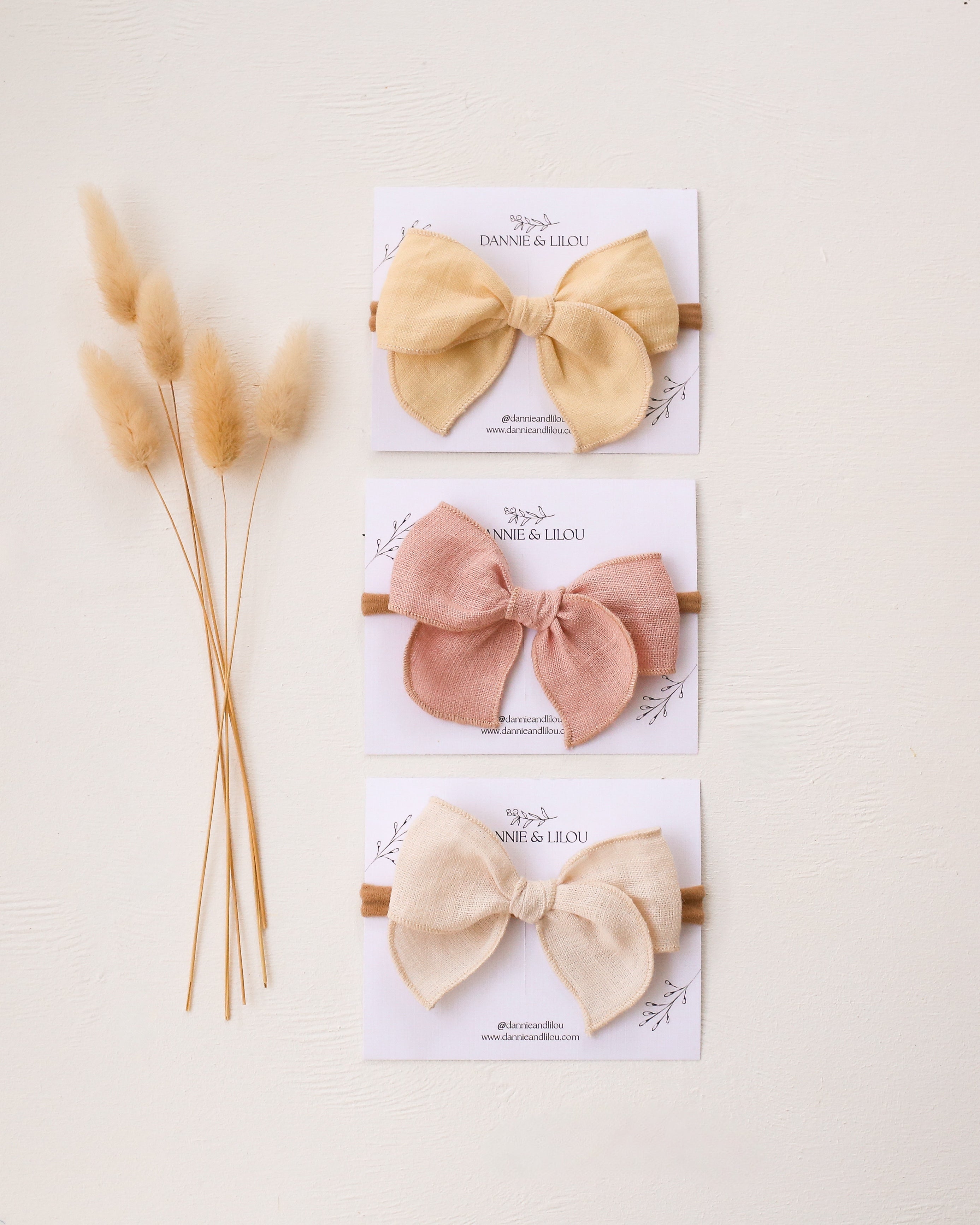 Mini Whimsy Hair Bow in Powder Linen