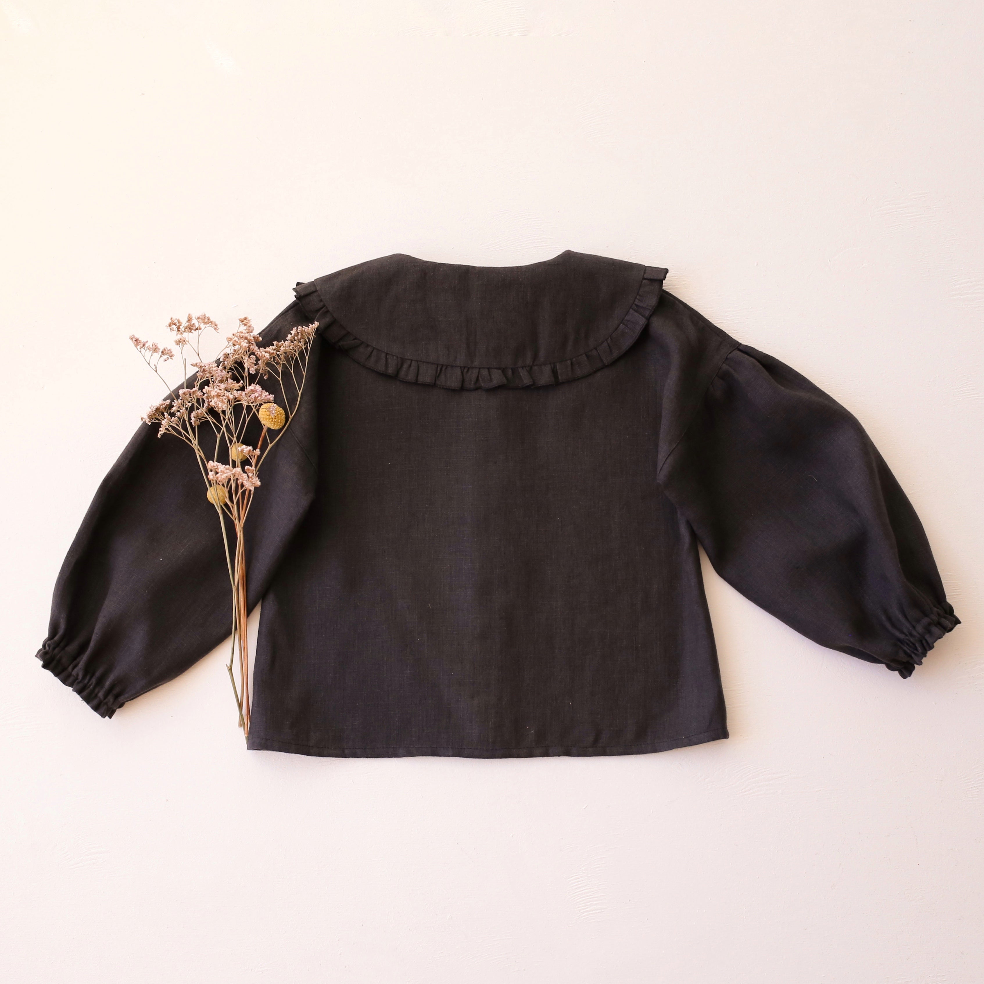 Black Linen Frilled Collar Bubble Sleeve Blouse with "Cat & Pumpkin" Embroidery