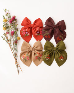 Embroidered Hair Bow with "Cottage Bouquet" Embroidery in Latte Linen