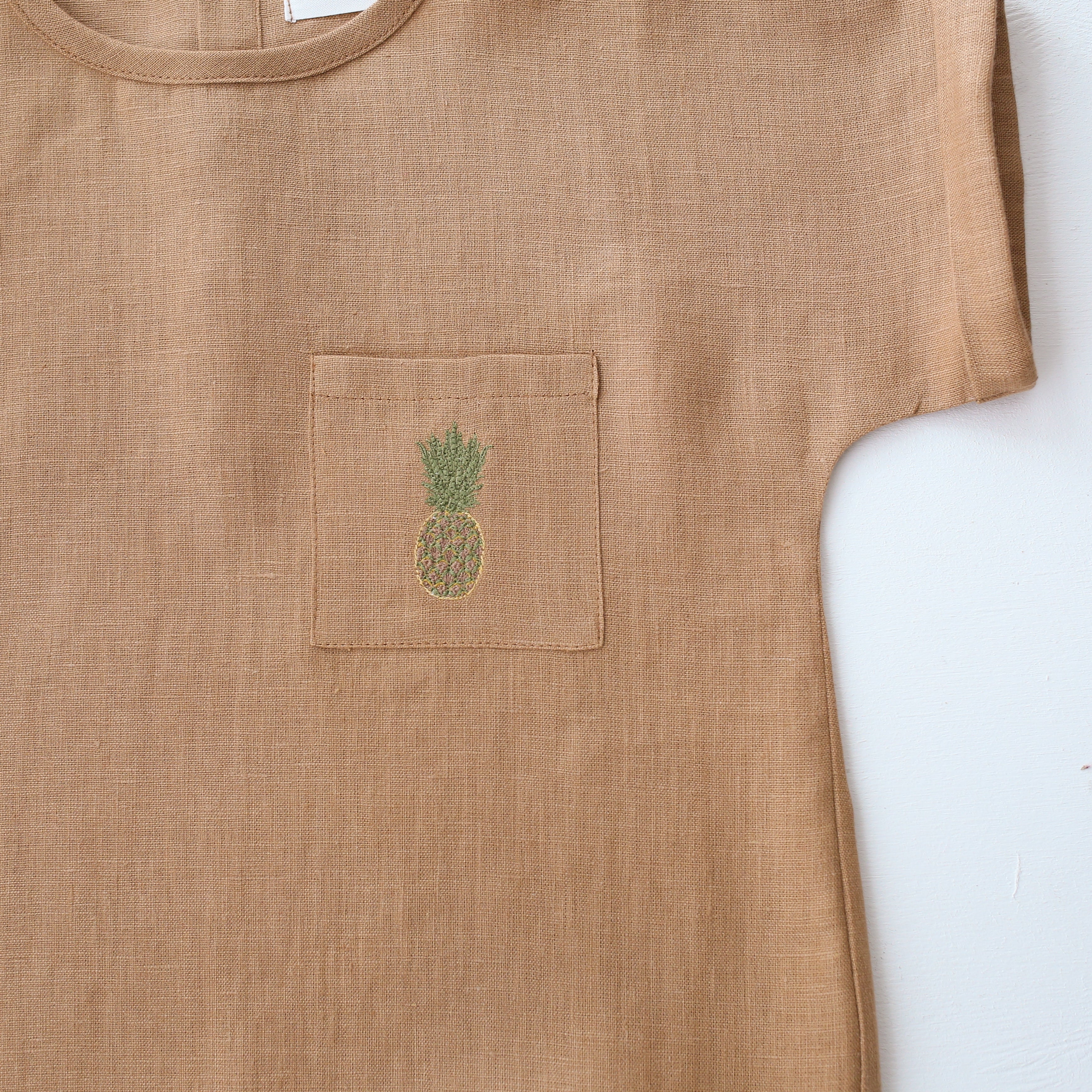 Latte Linen Short Sleeve Pocket Tee with “Pineapple” Embroidery