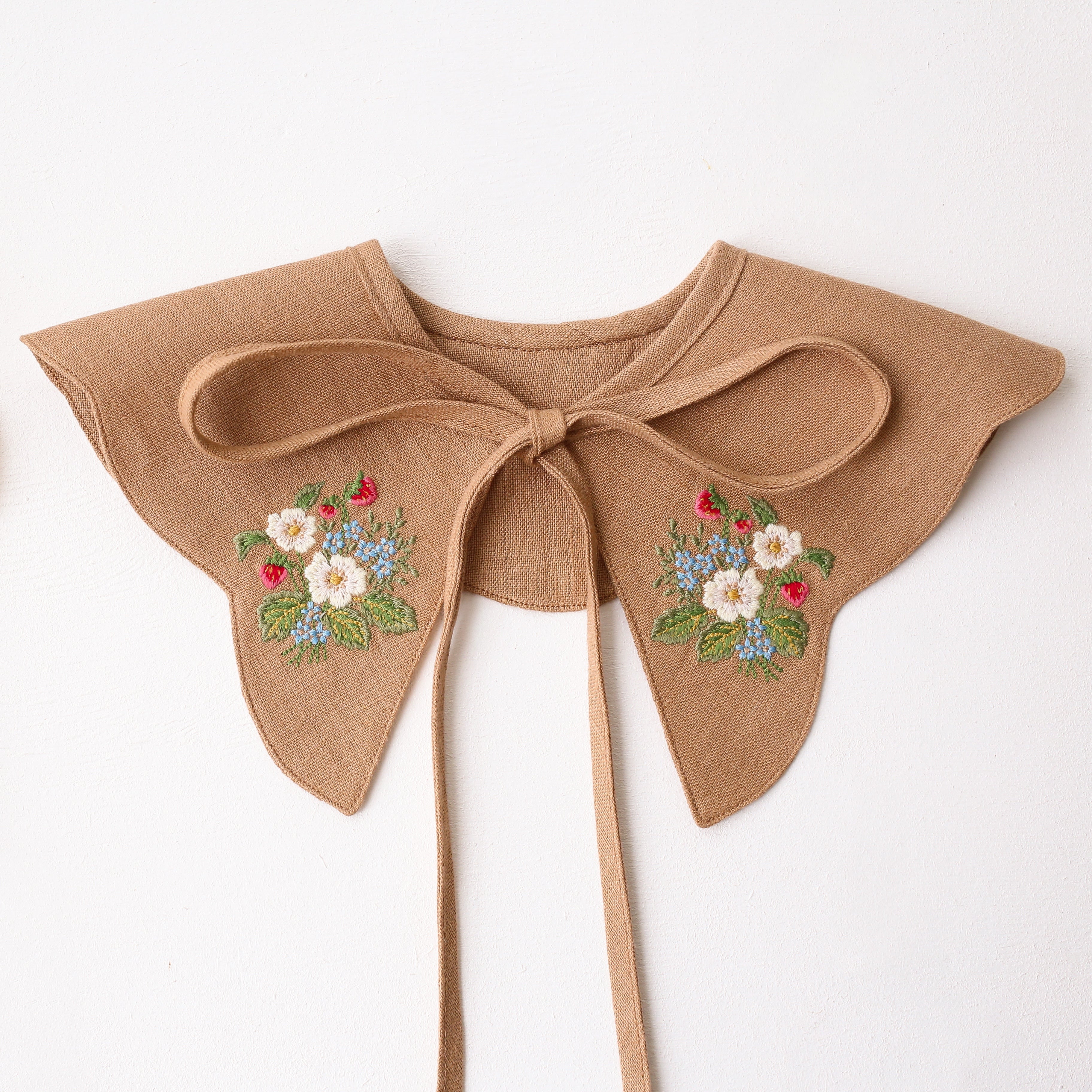 Latte Linen Detachable Scalloped Collar with “Strawberry Bouquet” Embroidery