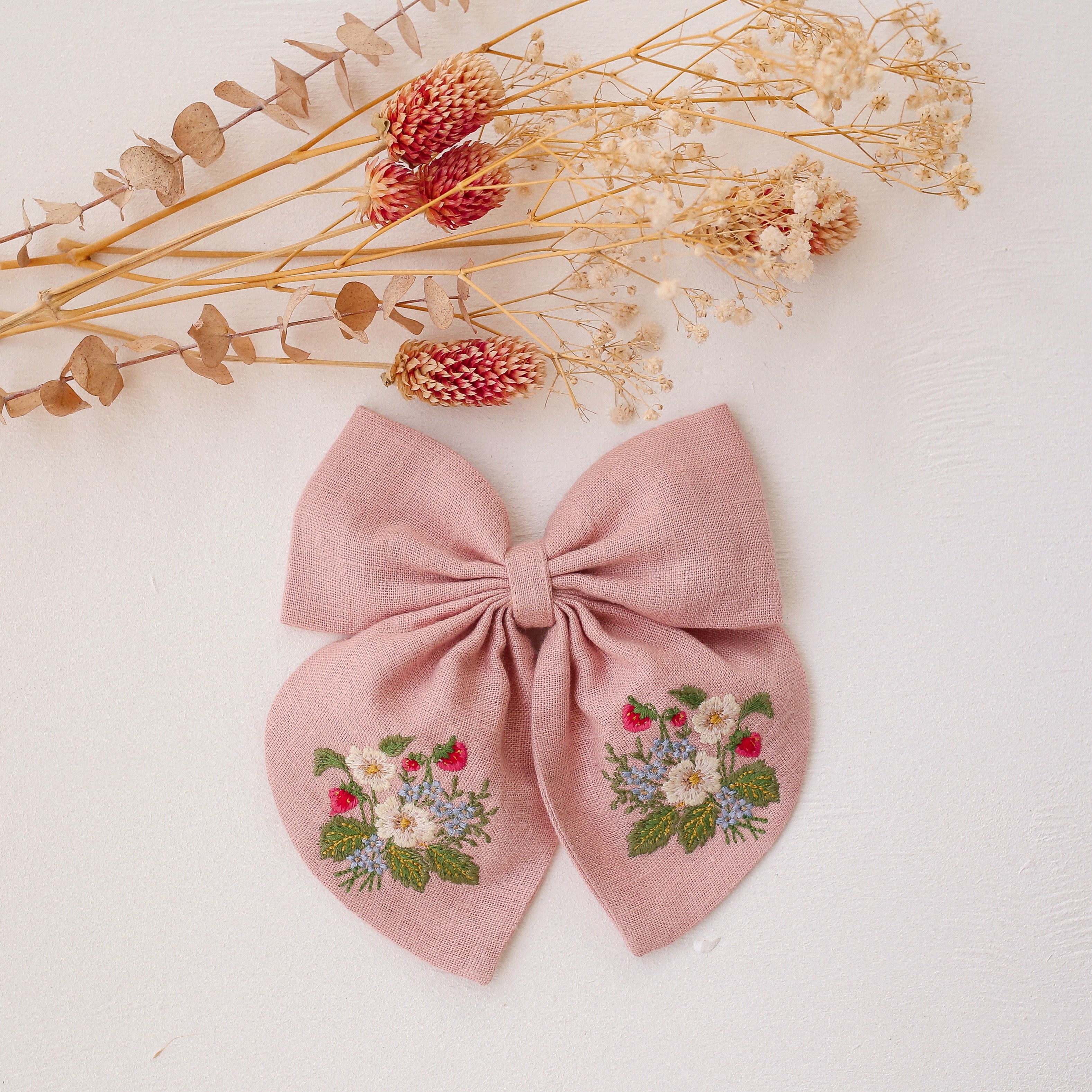 Embroidered Hair Bow with "Strawberry Bouquet" Embroidery in Powder Linen