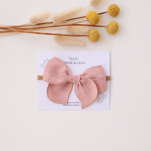 Mini Whimsy Hair Bow in Powder Linen