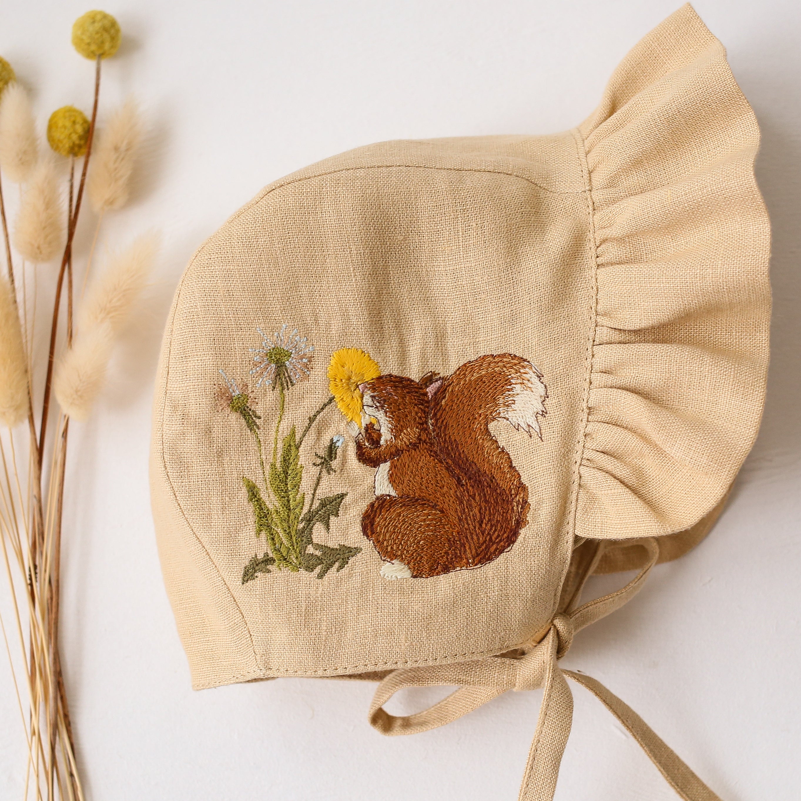 Melon Linen Ruffle Brimmed Bonnet with “Dandelion & Squirrel” Embroidery