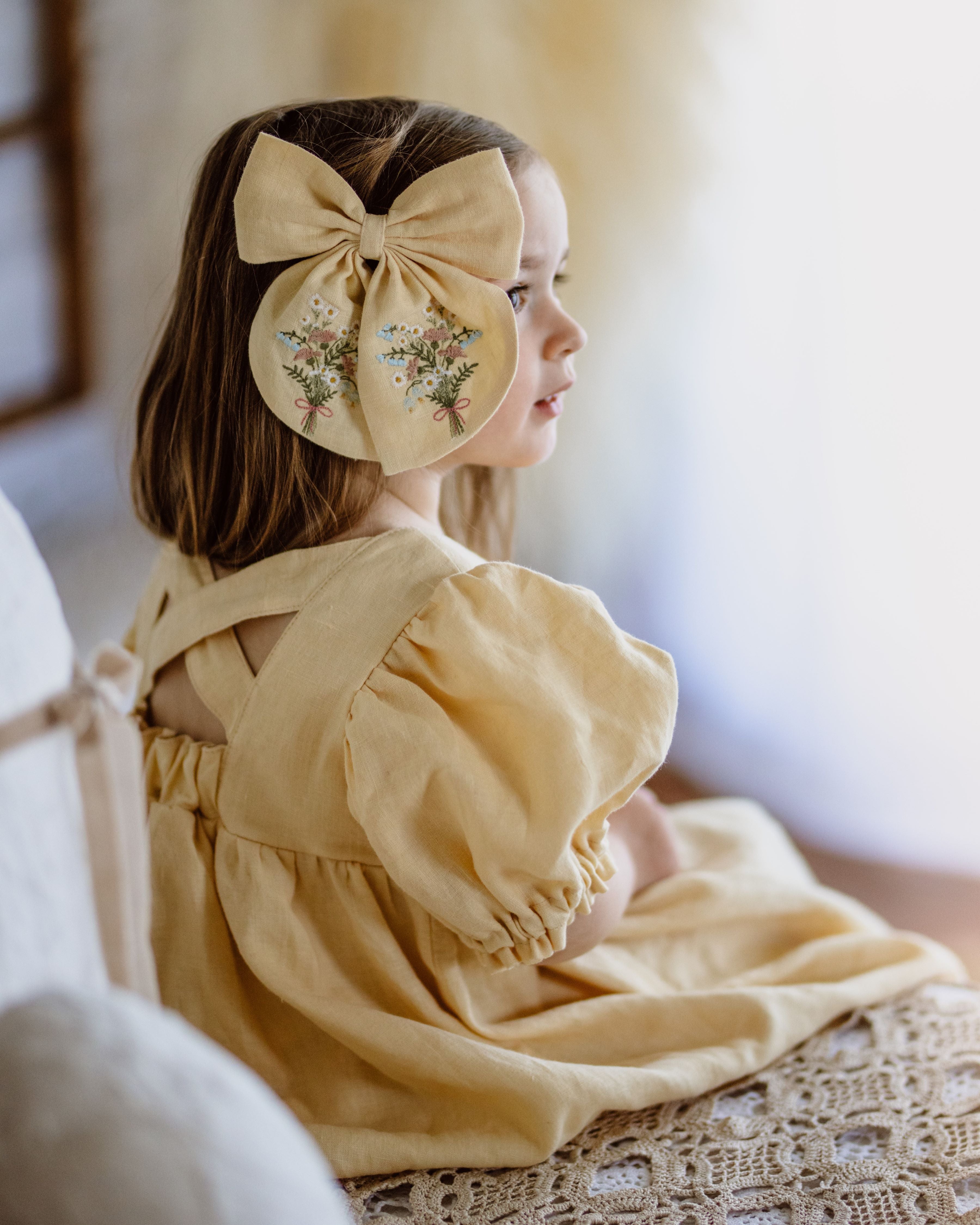 Bella Hair Bow in Meadow Green Linen