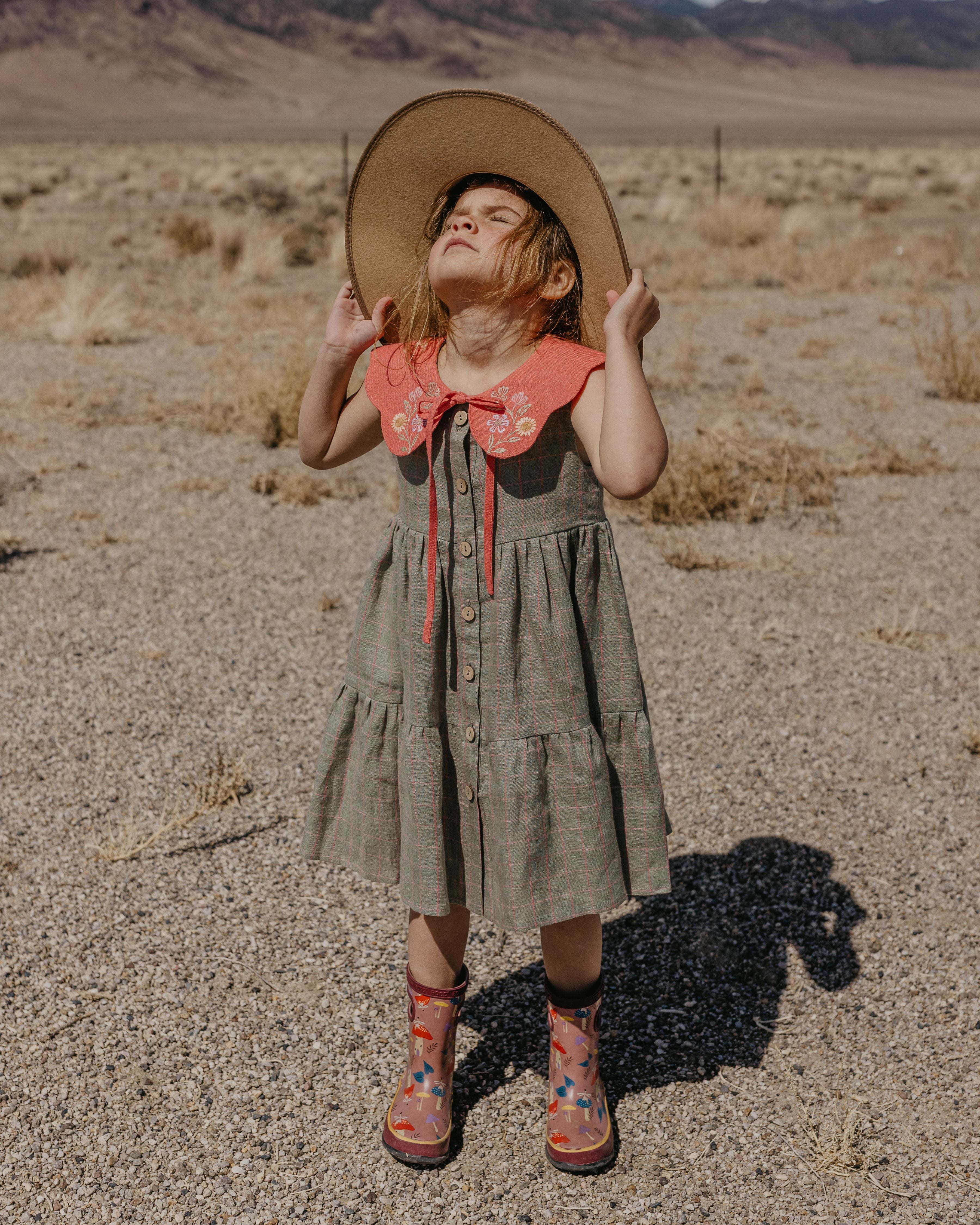 Powder Linen Tiered Dress with Petal Collar in Powder Linen with "Strawberry Bouquet" Embroidery